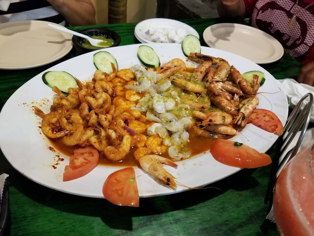 Isla Del Mar | restaurant | 623 Kishwaukee St, Rockford, IL 61104, USA | 8159625233 OR +1 815-962-5233