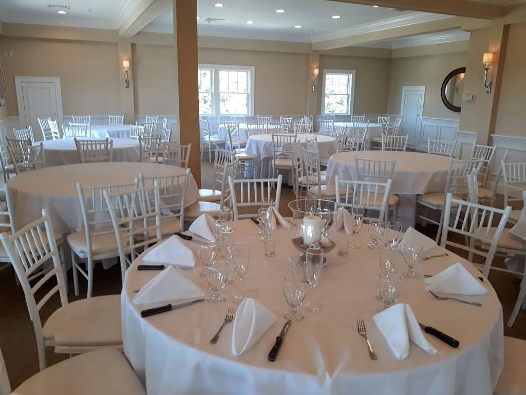 Sunset Grille at The Brookside Club | restaurant | 11 Brigadoone Rd, Bourne, MA 02532, USA | 5087430705 OR +1 508-743-0705