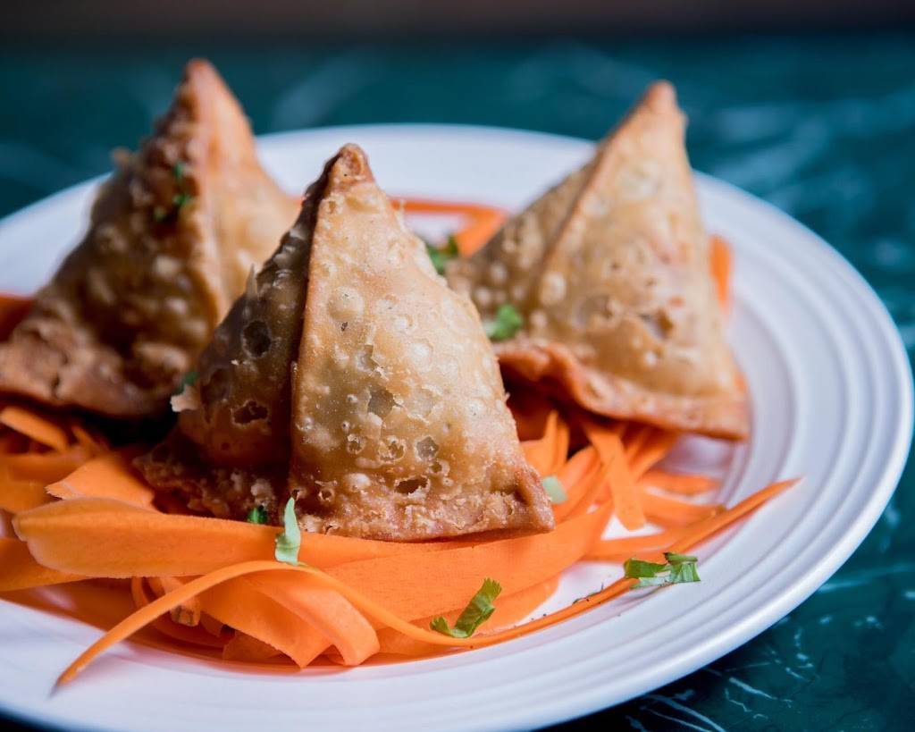 Taj Indochinese Cuisine | restaurant | 2316 N 72nd St, Omaha, NE 68134, USA | 4029345188 OR +1 402-934-5188