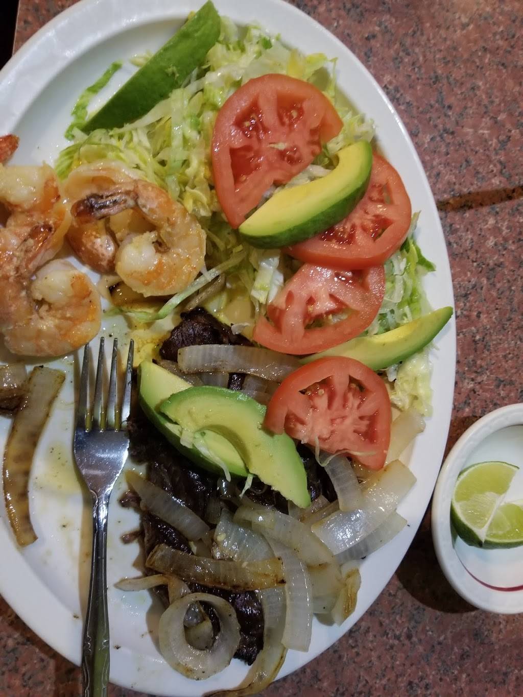 Tecalitlan Restaurant | restaurant | 1071 N Caron Rd, Rochelle, IL 61068, USA | 8155617576 OR +1 815-561-7576