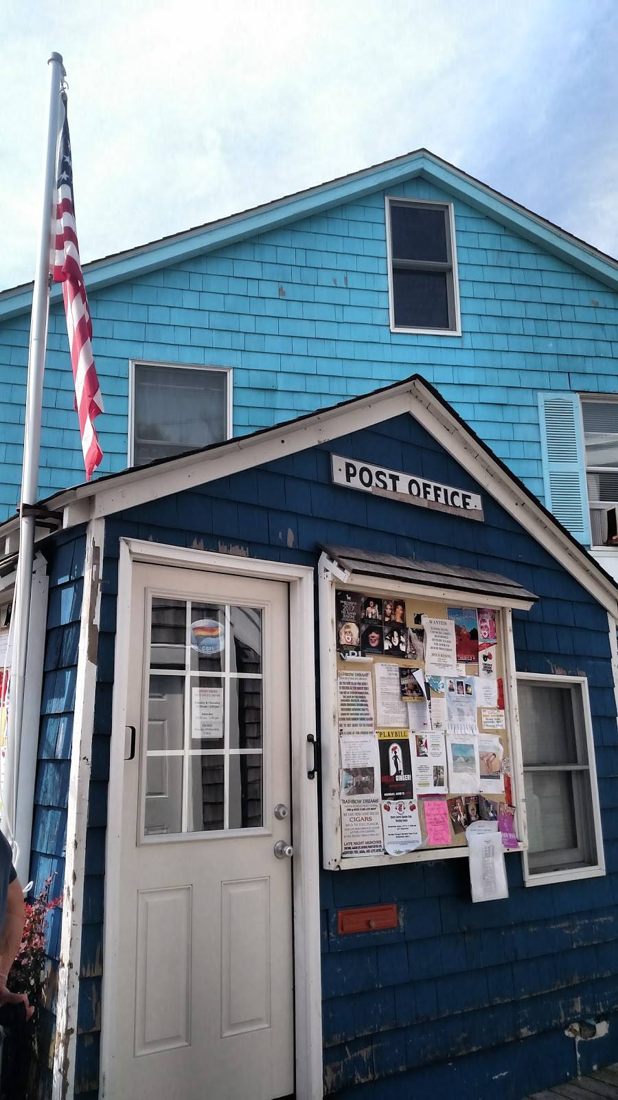 Cherrys | restaurant | 158 Bayview Walk, Bay Shore, NY 11706, USA | 6315977859 OR +1 631-597-7859