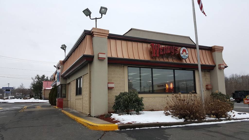 Wendys | restaurant | 328 Queen St, Southington, CT 06489, USA | 8607361162 OR +1 860-736-1162