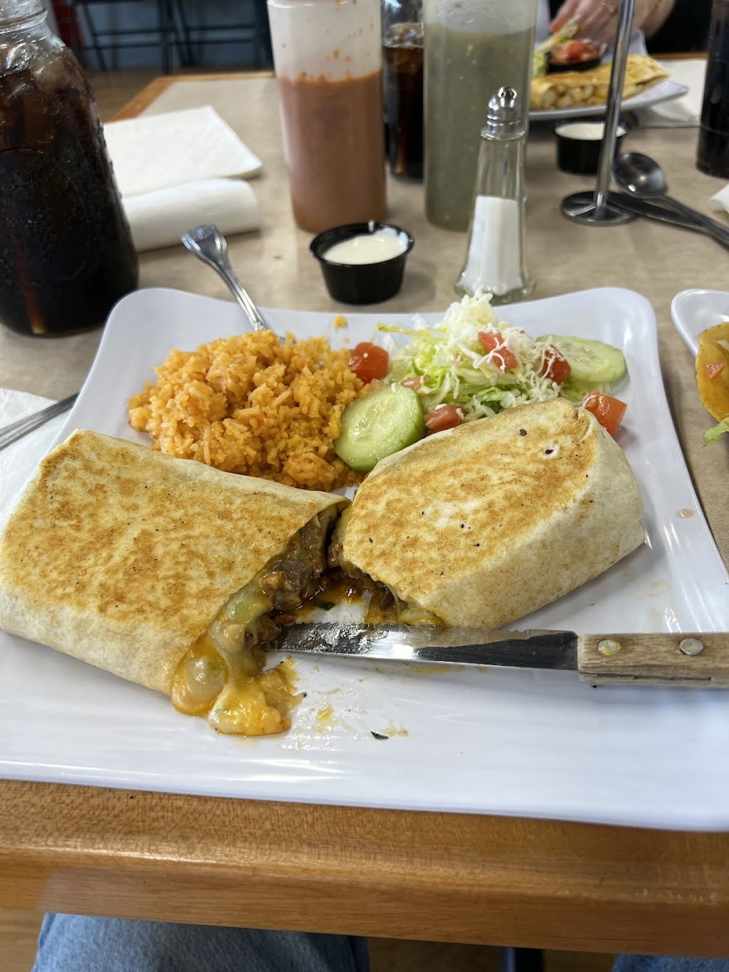 Mucho Loco Mexican Restaurant | restaurant | 234 N Broadway, Pennsville Township, NJ 08070, USA | 8563760499 OR +1 856-376-0499