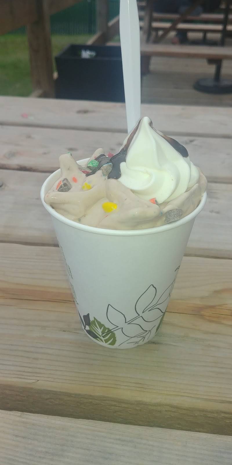 Crèmerie les 2 soeurs | restaurant | 6002 QC-220, Sherbrooke, QC J1R 0L6, Canada | 8199336339 OR +1 819-933-6339