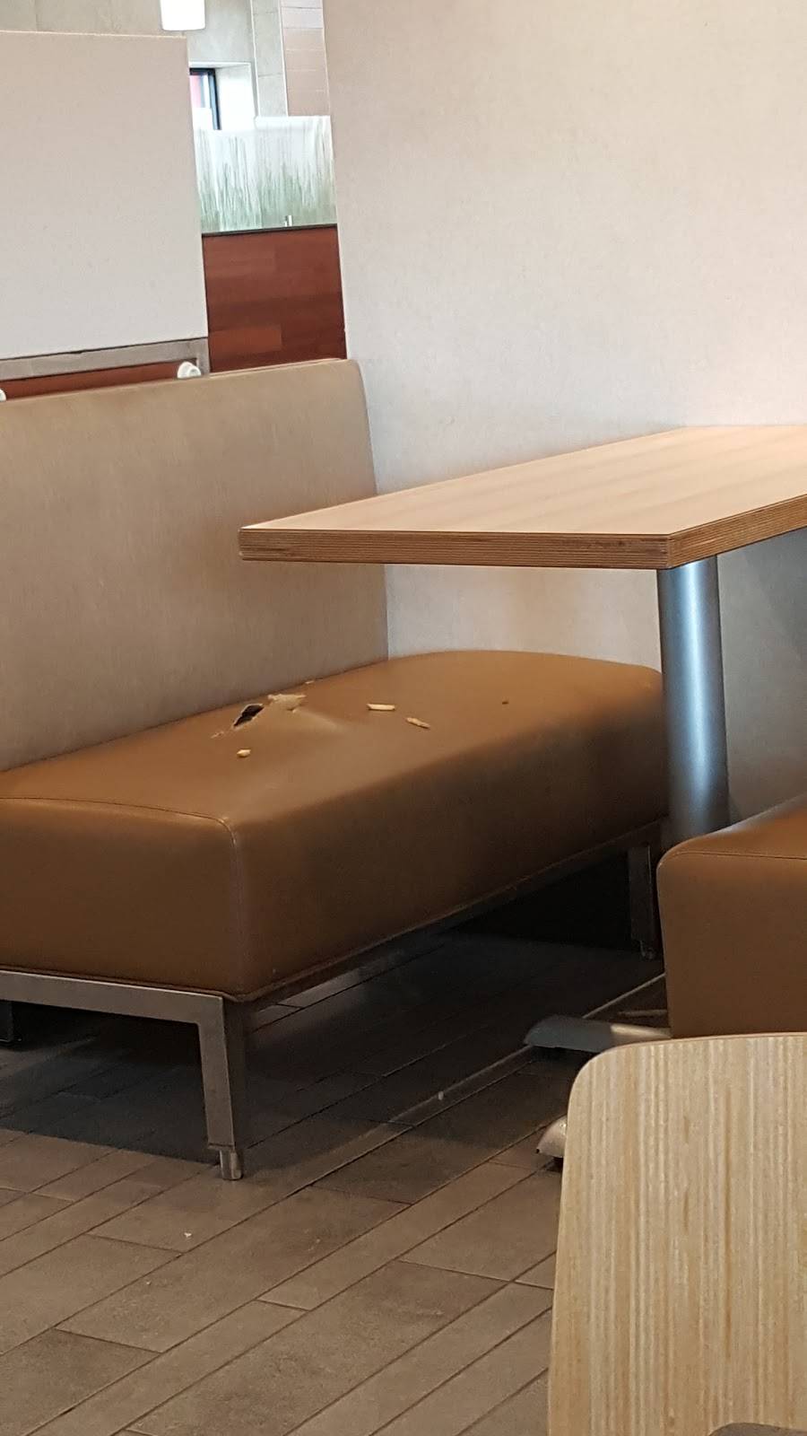 Wendys | restaurant | 505 W Central St, Franklin, MA 02038, USA | 5085203196 OR +1 508-520-3196