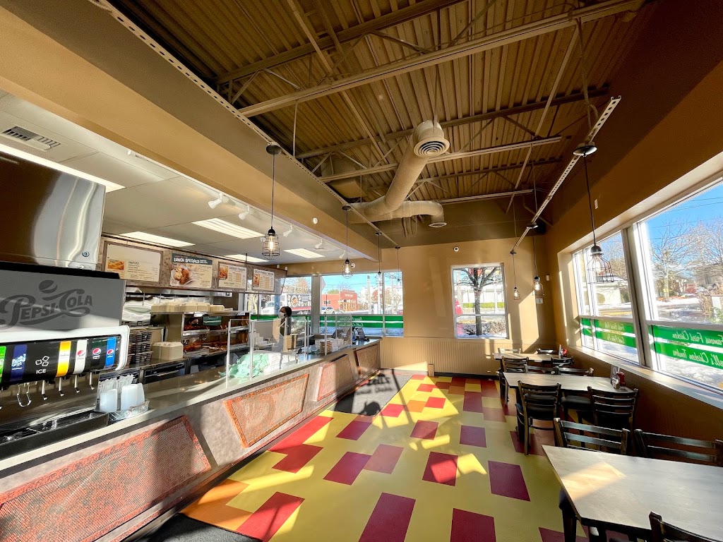 Ezells Famous Chicken | restaurant | 4205 SW Morgan St, Seattle, WA 98136, USA | 2065562145 OR +1 206-556-2145