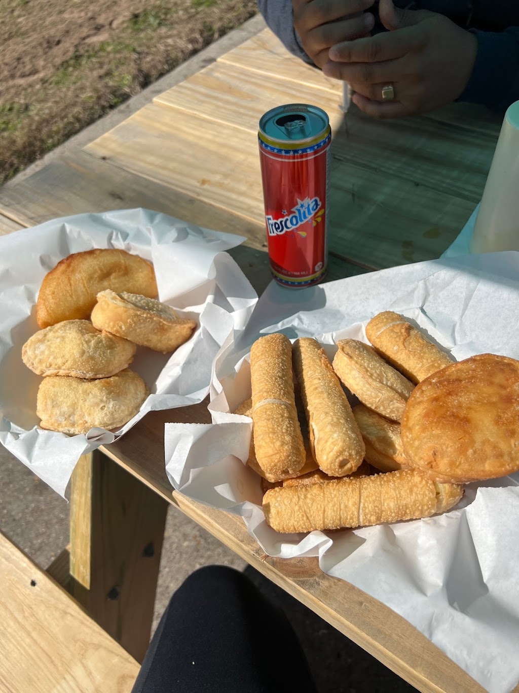 Pastelitos El Zuliano | restaurant | 11718 Grant Rd, Cypress, TX 77429, USA | 2817095586 OR +1 281-709-5586