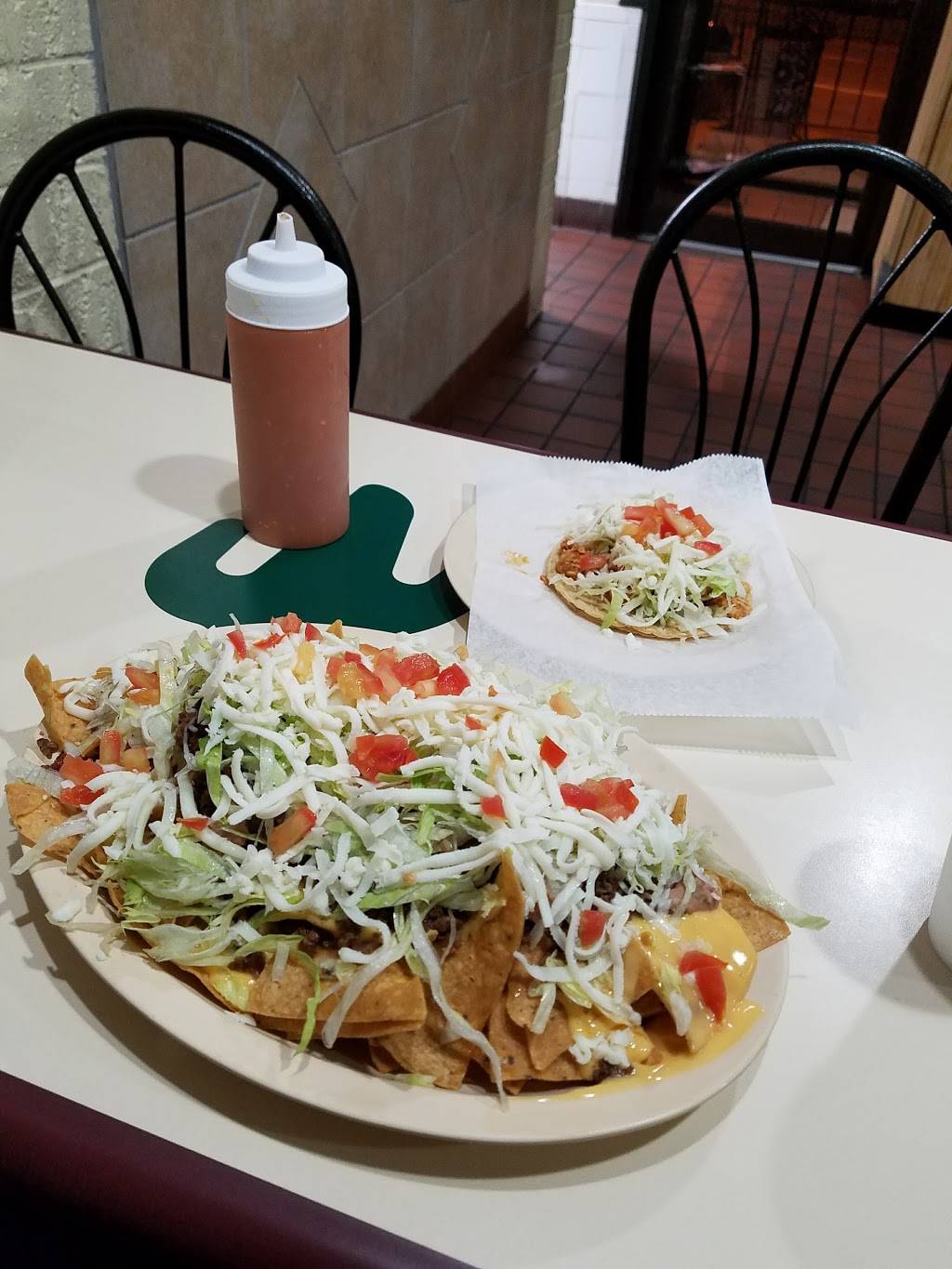 Los 3 burritos | restaurant | 185 W Lincoln Hwy, DeKalb, IL 60115, USA | 8157566060 OR +1 815-756-6060