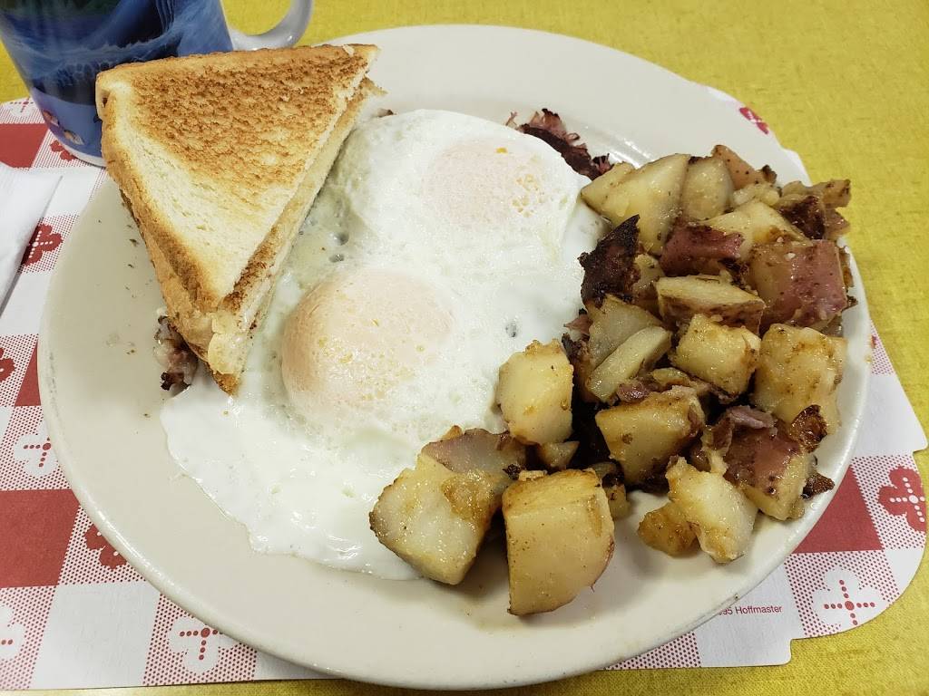 Red Cottage Restaurant | restaurant | 36 Old Bass River Rd, South Dennis, MA 02660, USA | 5083942923 OR +1 508-394-2923