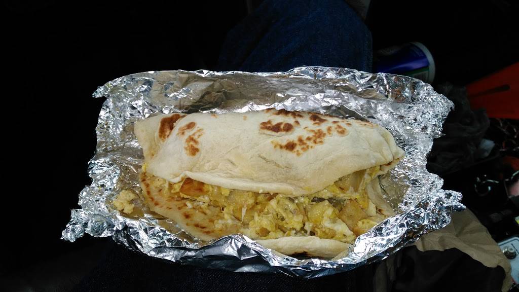 Wendys | restaurant | 111 NW West White Rd, San Antonio, TX 78219, USA | 2103332531 OR +1 210-333-2531