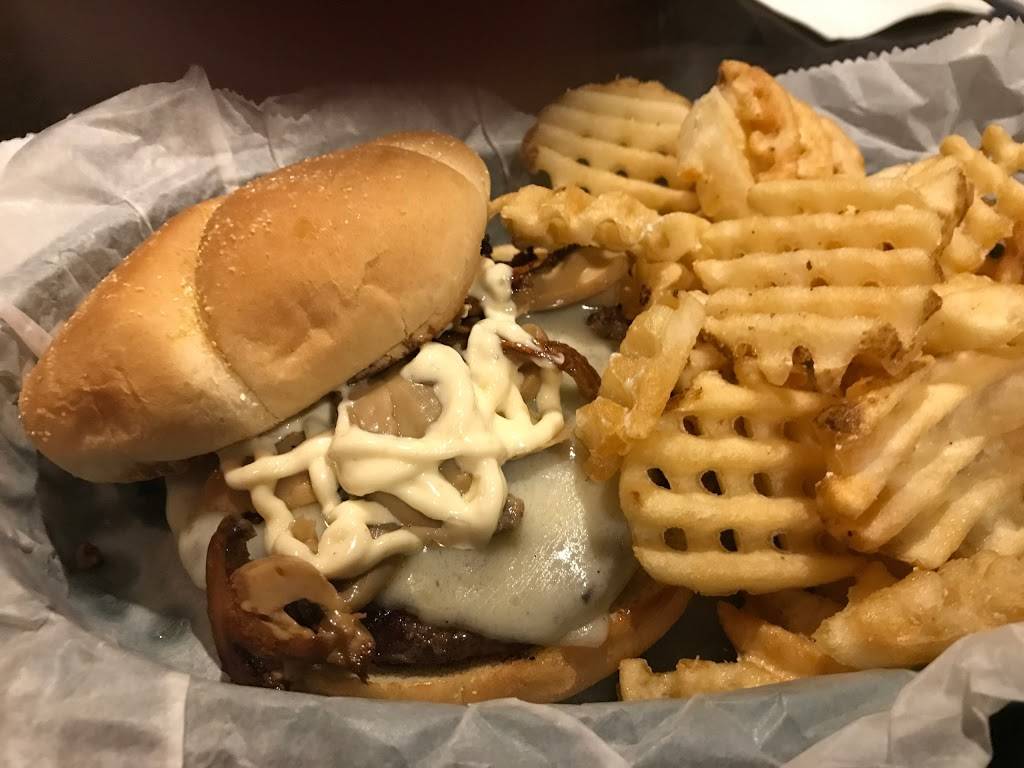 Mugsys | restaurant | 1310 N Main St, Bloomington, IL 61701, USA | 3098272628 OR +1 309-827-2628