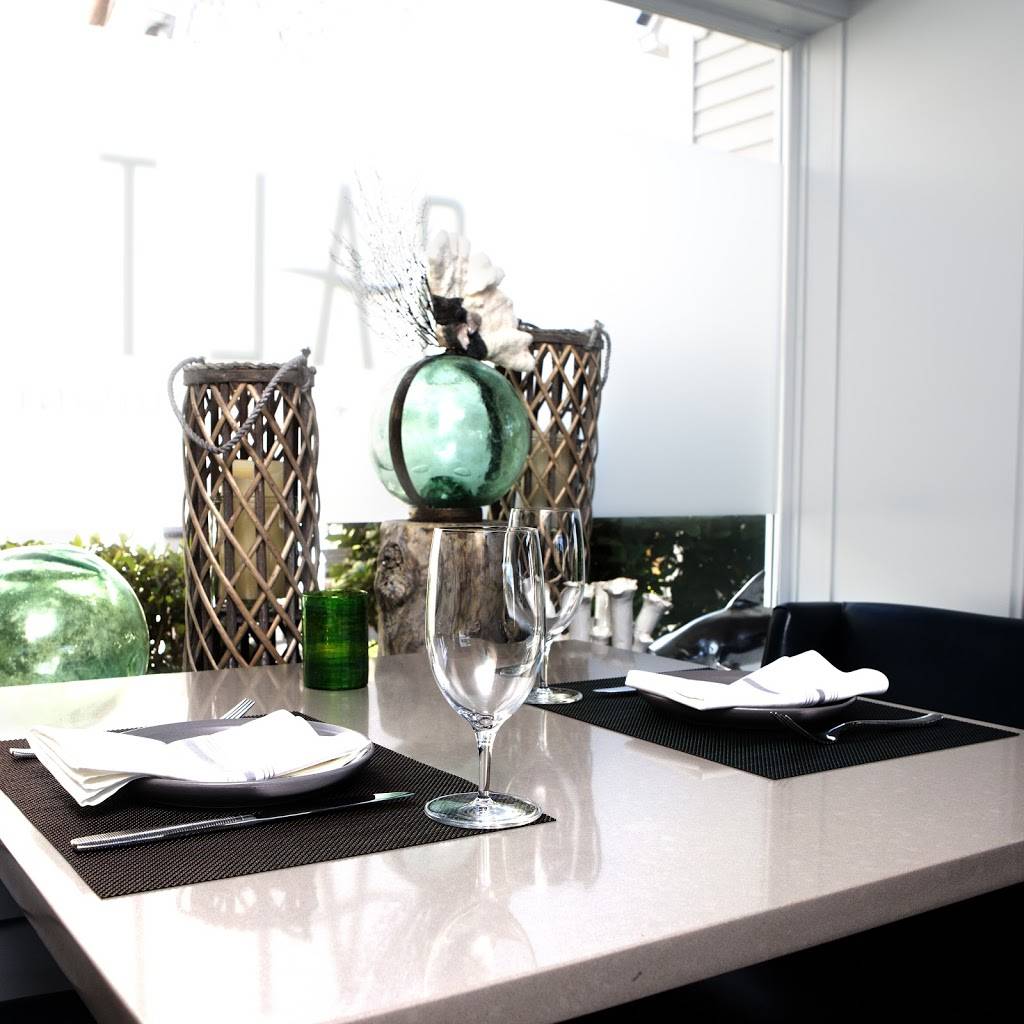 Salt Raw Bar + Fine Cuisine | restaurant | 170 Water St, Plymouth, MA 02360, USA | 7742834660 OR +1 774-283-4660