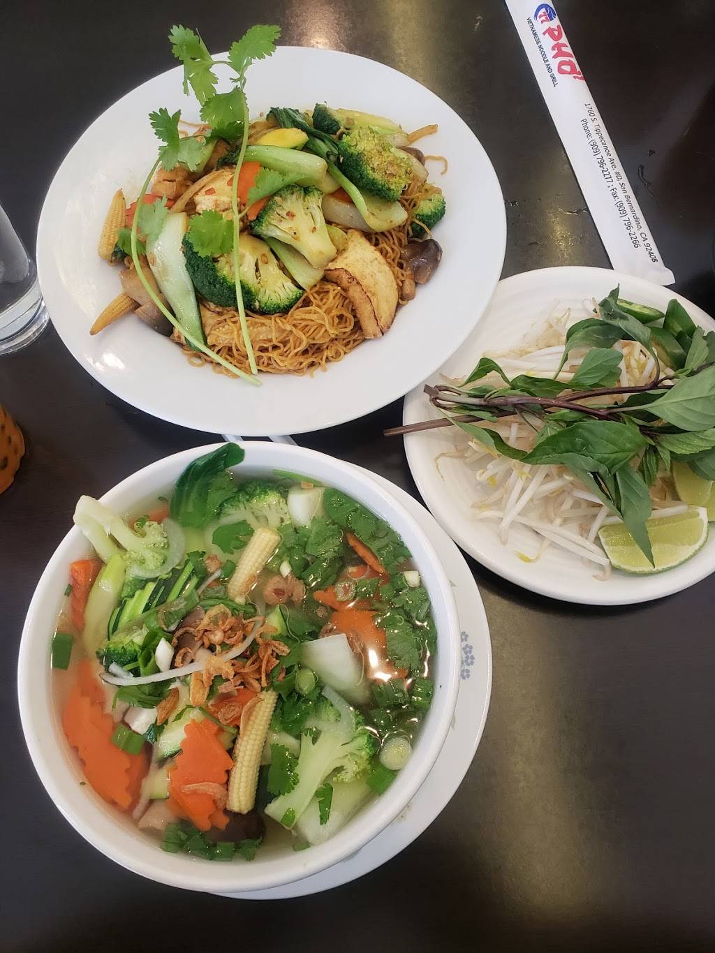 Pho 77 | restaurant | 1760 S Tippecanoe Ave, San Bernardino, CA 92408, USA | 9097962277 OR +1 909-796-2277