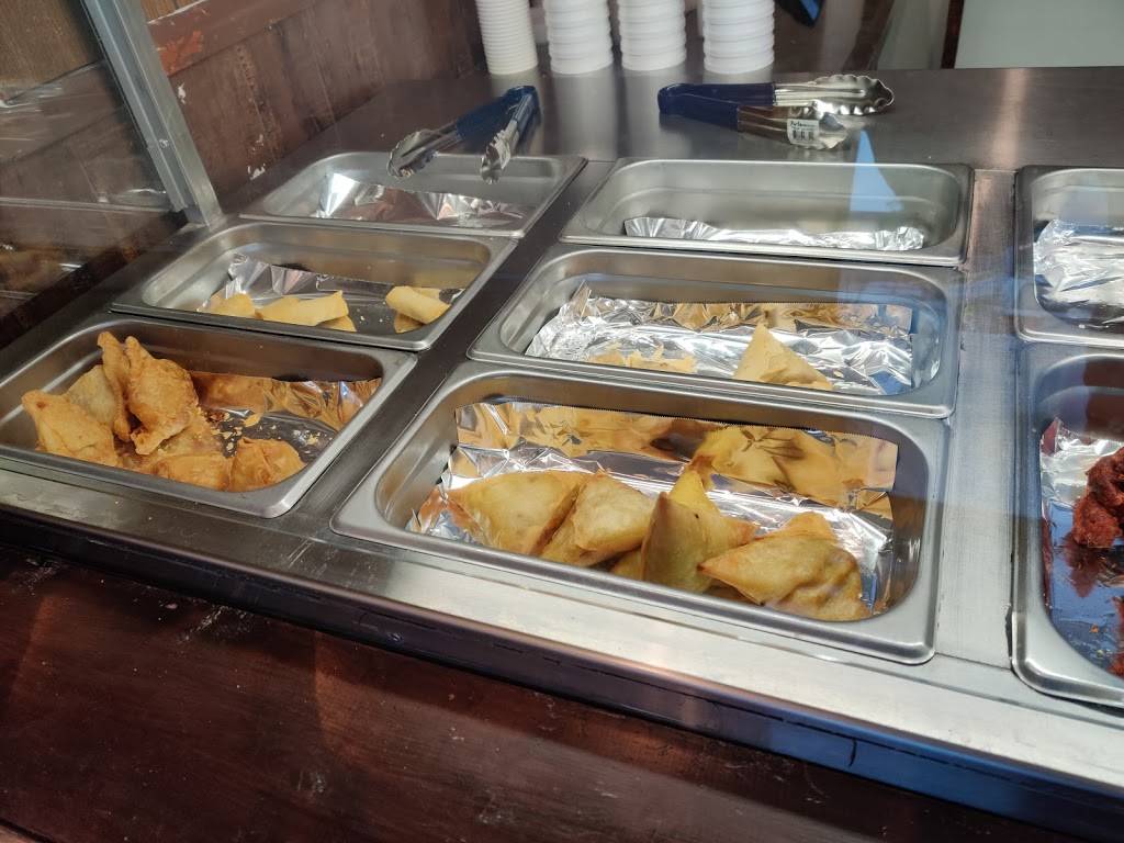 Urwas Pakistani and Indian Cuisine | restaurant | 402 King St N, Waterloo, ON N2J 2Z3, Canada | 5199546600 OR +1 519-954-6600