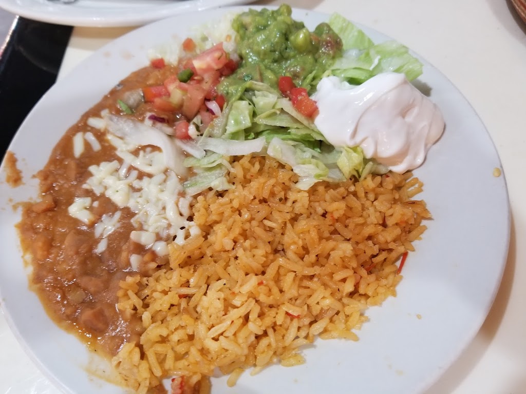 El Paso Mexican Grill | restaurant | 3191 S McKenzie St #3701, Foley, AL 36535, USA | 2519433316 OR +1 251-943-3316