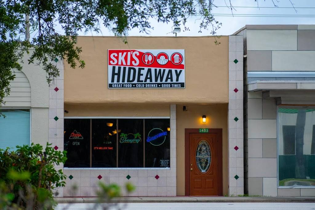 Skis Hideaway | restaurant | 1453 20th St, Vero Beach, FL 32960, USA | 7725672311 OR +1 772-567-2311