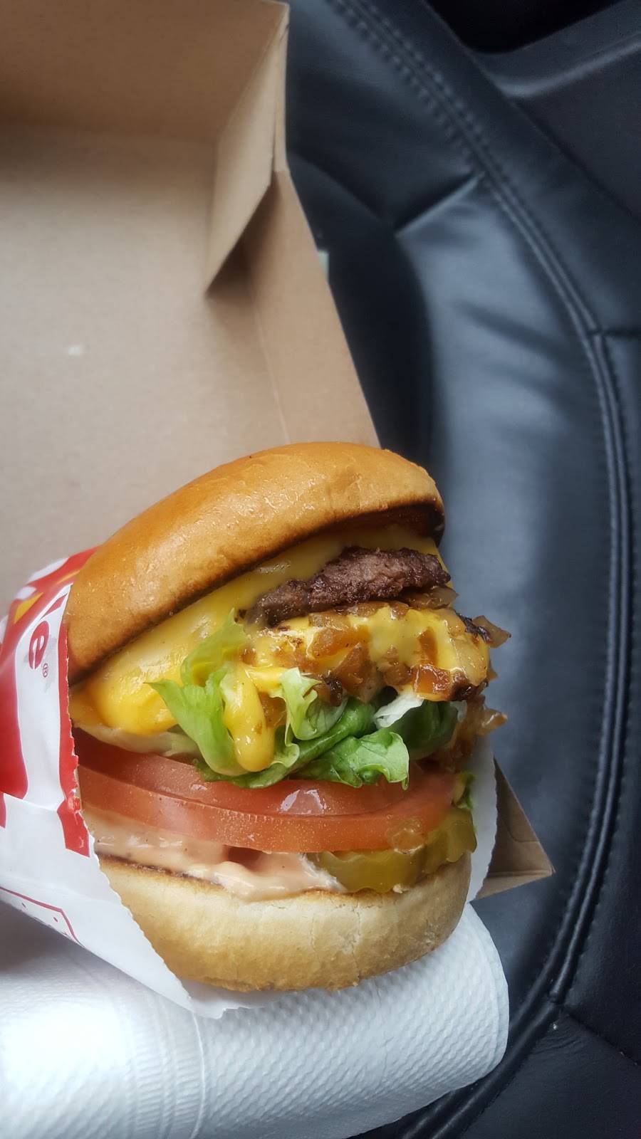 In-N-Out Burger | restaurant | 2900 Del Paso Rd, Sacramento, CA 95834, USA | 8007861000 OR +1 800-786-1000