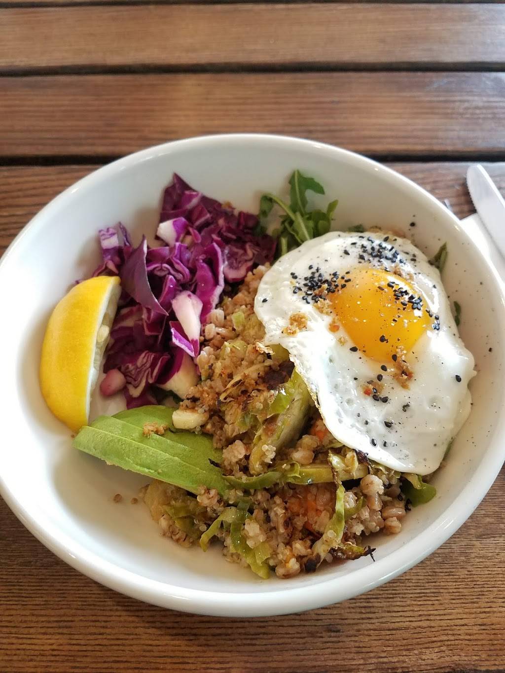 Le Pain Quotidien | restaurant | 88 W Colorado Blvd Ste 102, Pasadena, CA 91105, USA | 6263960814 OR +1 626-396-0814