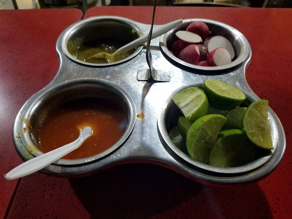 Tacos El Chino | restaurant | 22710, Ensenada - Rosarito 286, Predios Urbanos, 22710 Rosarito, B.C., Mexico | 016611256842 OR +52 661 125 6842