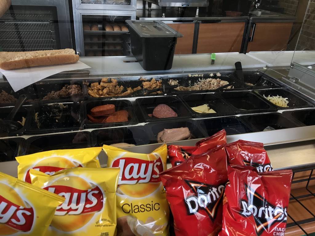 Subway | meal takeaway | 20 E Maple Rd, Troy, MI 48083, USA | 2486163058 OR +1 248-616-3058