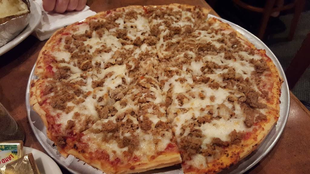 Capris Italian Restaurant | restaurant | 5667 Calhoun Memorial Hwy, Easley, SC 29640, USA | 8648598545 OR +1 864-859-8545