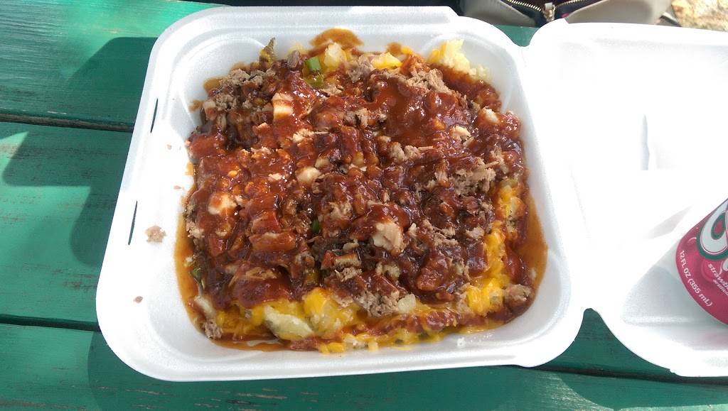 Yalls Barbecue and Produce | restaurant | 1515 County Rd 24, Tyler, TX 75705, USA | 9035666534 OR +1 903-566-6534