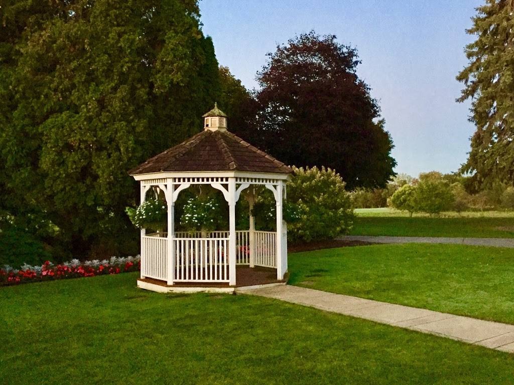 Fox Hills Golf & Banquet Center | restaurant | 8768 N Territorial Rd, Plymouth, MI 48170, USA | 7344537272 OR +1 734-453-7272