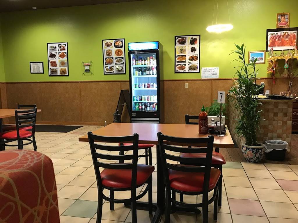 Kims Thai Restaurant | restaurant | 938 W Layton Ave, Milwaukee, WI 53221, USA | 4142828687 OR +1 414-282-8687