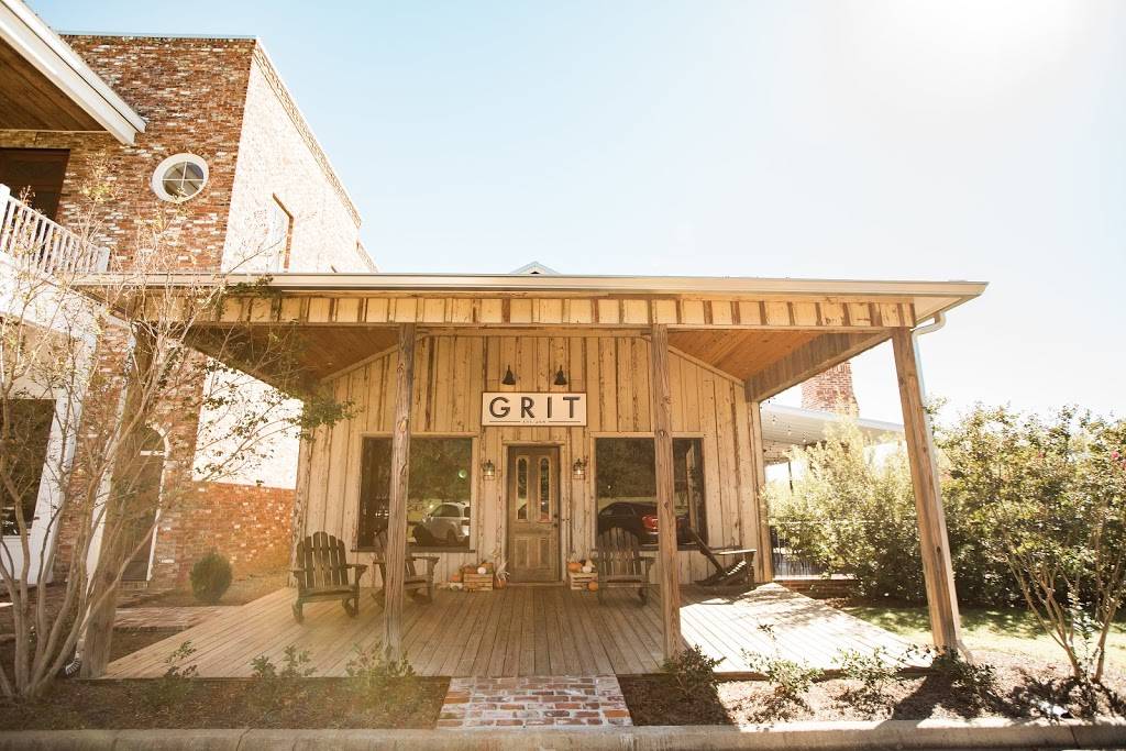 Grit Restaurant | restaurant | 2 Town Square Lane, Taylor, MS 38673, USA | 6626383922 OR +1 662-638-3922