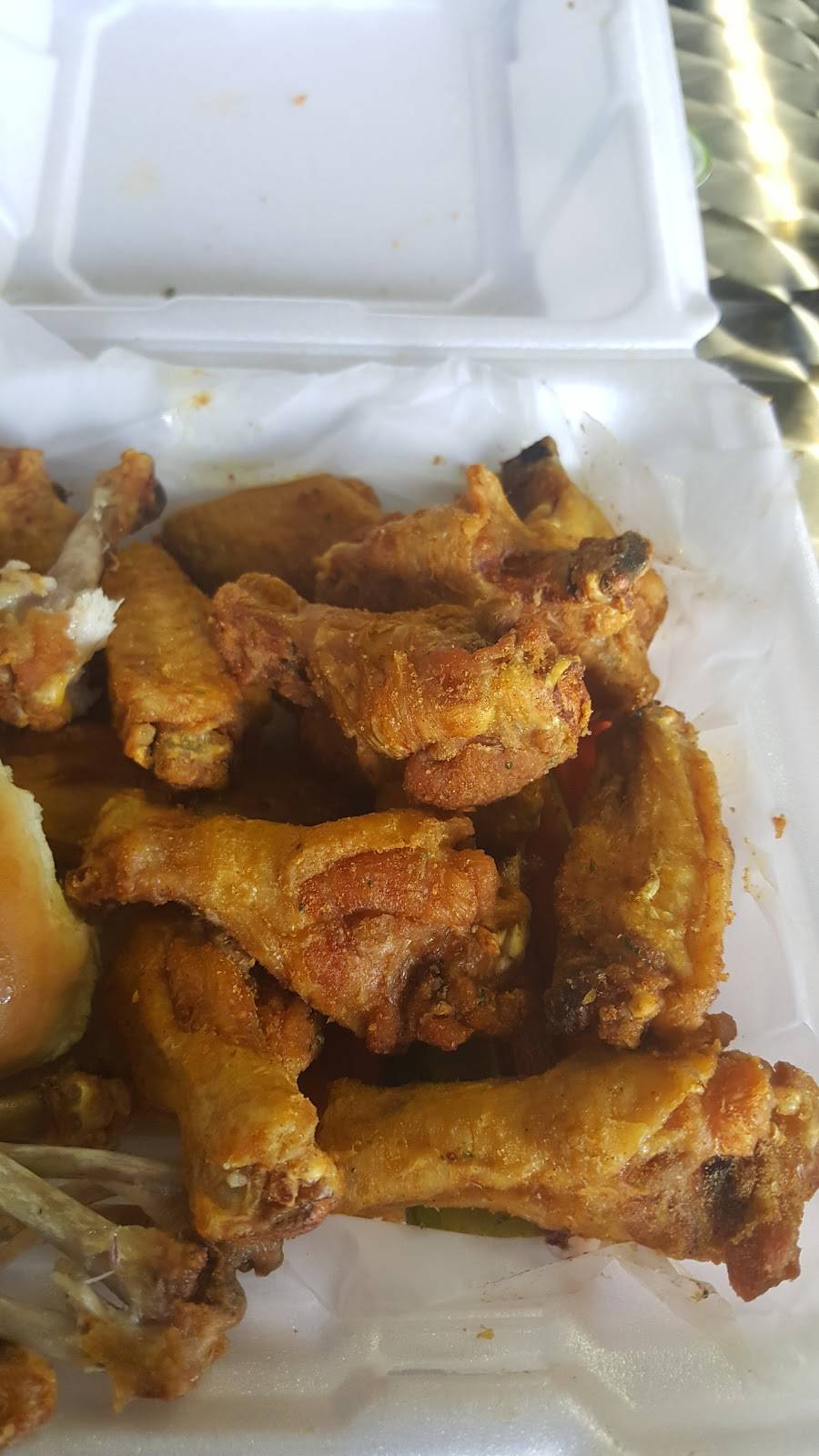Kingz Of Wingz | restaurant | 4860 Bethel Rd e, Olive Branch, MS 38654, USA | 6628901129 OR +1 662-890-1129