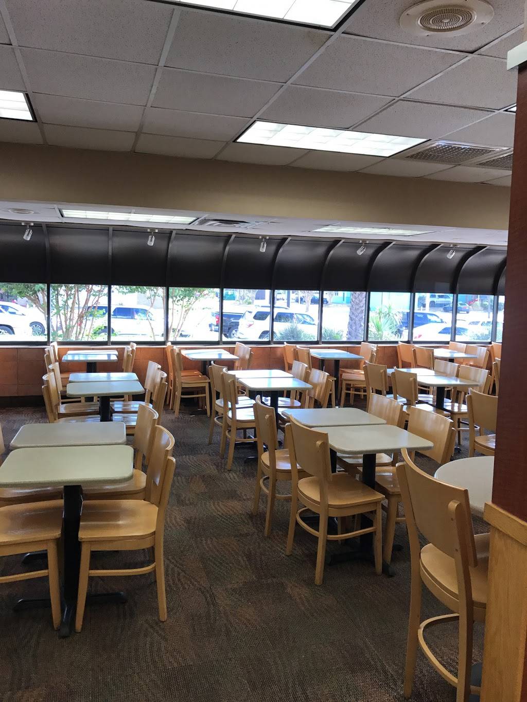 Wendys | restaurant | 7039 Culebra Rd, San Antonio, TX 78238, USA | 2106814767 OR +1 210-681-4767