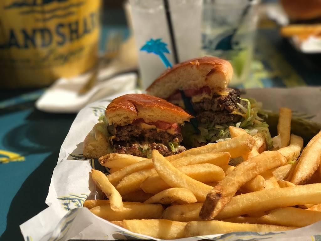 LandShark Bar & Grill | restaurant | 1111 N Ocean Dr, Hollywood, FL 33019, USA | 8445625625 OR +1 844-562-5625