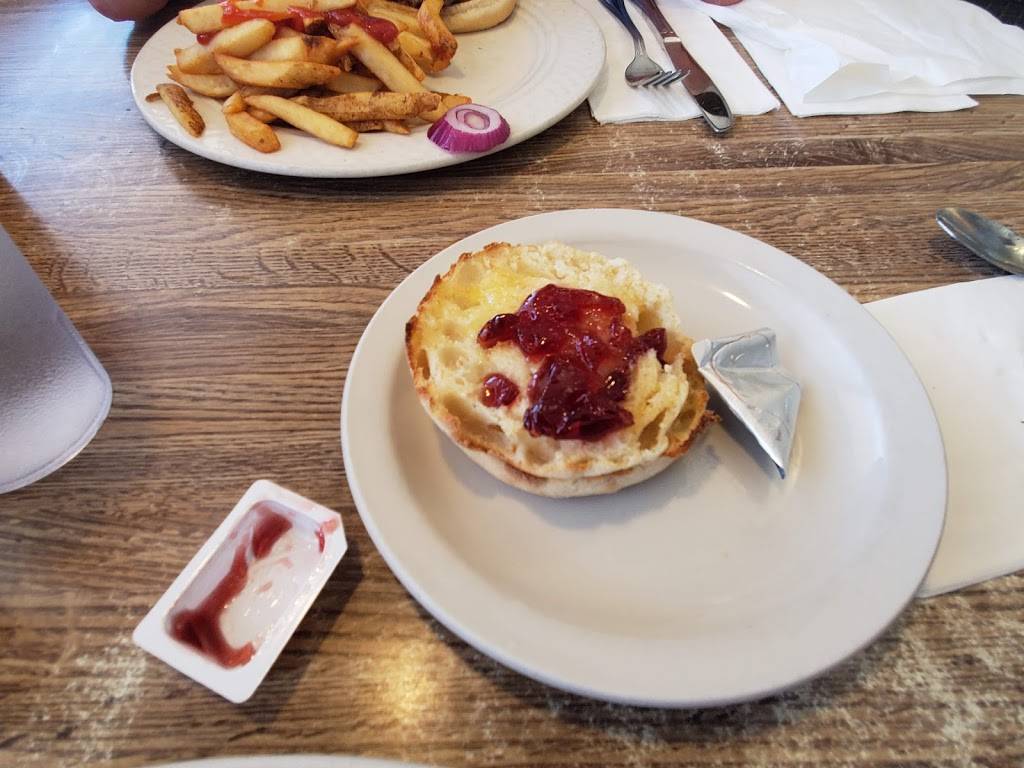 Circle Grill | restaurant | 3701 N Buckner Blvd, Dallas, TX 75228, USA | 2143274140 OR +1 214-327-4140