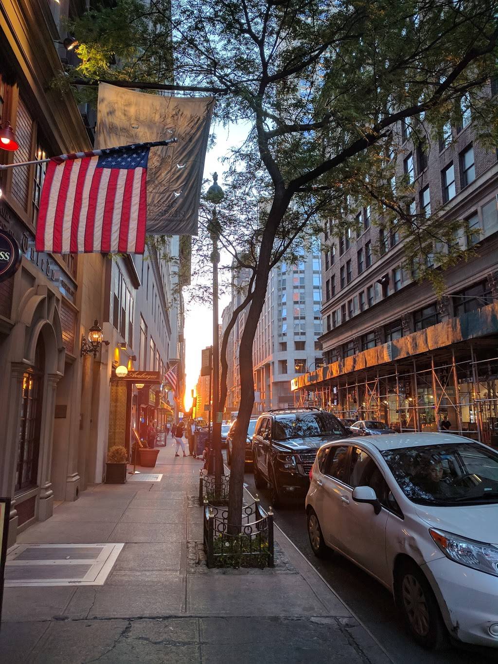 Slatterys Midtown Pub | restaurant | 8 E 36th St, New York, NY 10016, USA | 2126836444 OR +1 212-683-6444