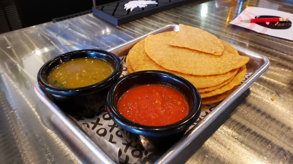 XO Taco | restaurant | 713 E Fayette St, Syracuse, NY 13210, USA | 3153031699 OR +1 315-303-1699