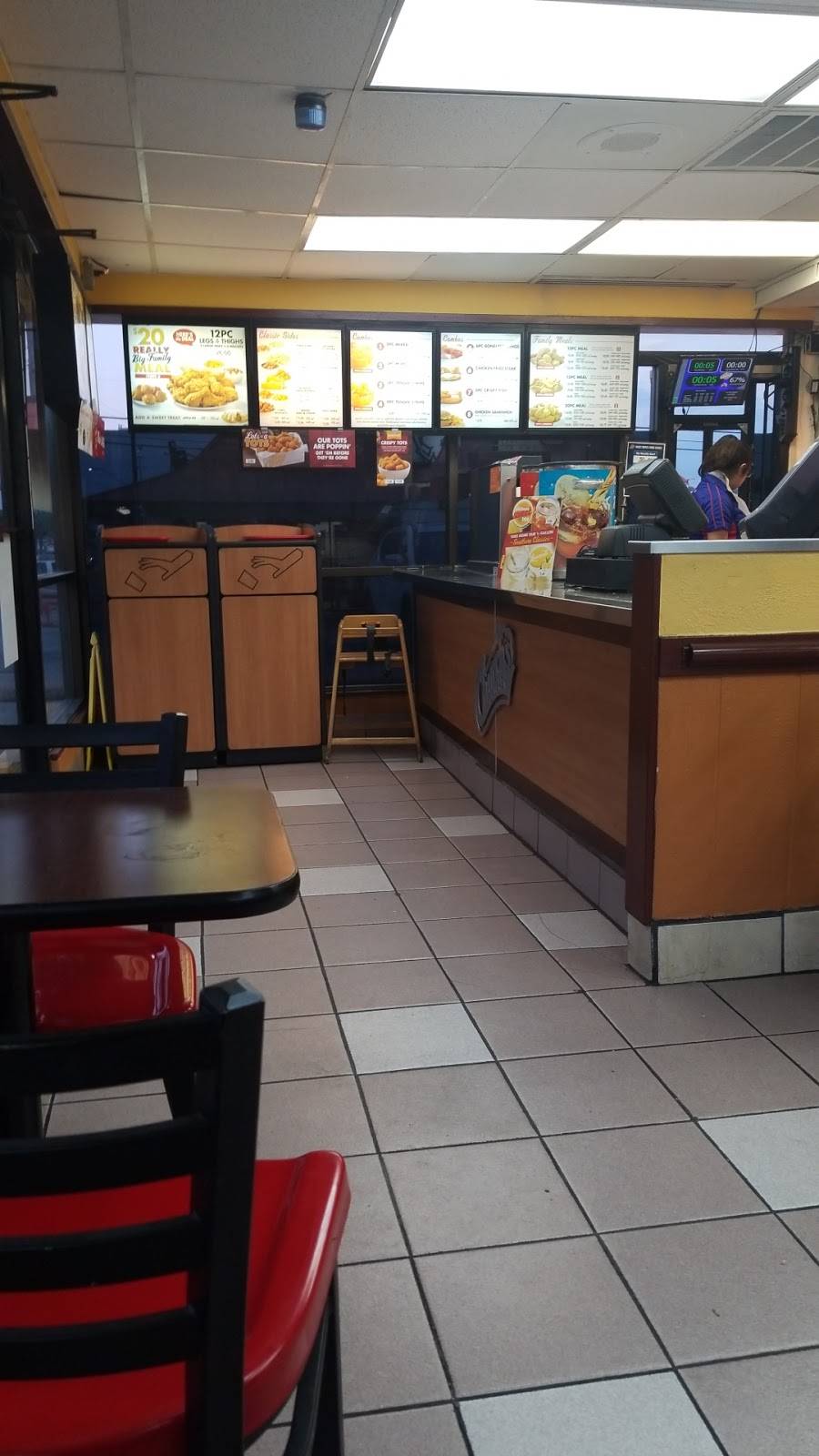 Churchs Chicken | restaurant | 1615 Bandera Rd, San Antonio, TX 78228, USA | 2104358561 OR +1 210-435-8561