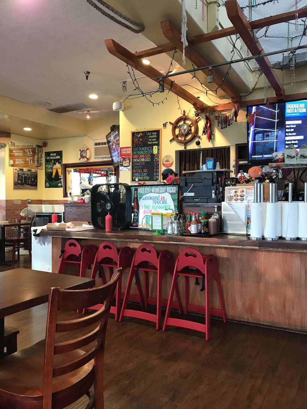 The Shrimp Lover | restaurant | 125 W Torrance Blvd, Redondo Beach, CA 90277, USA | 3103746555 OR +1 310-374-6555