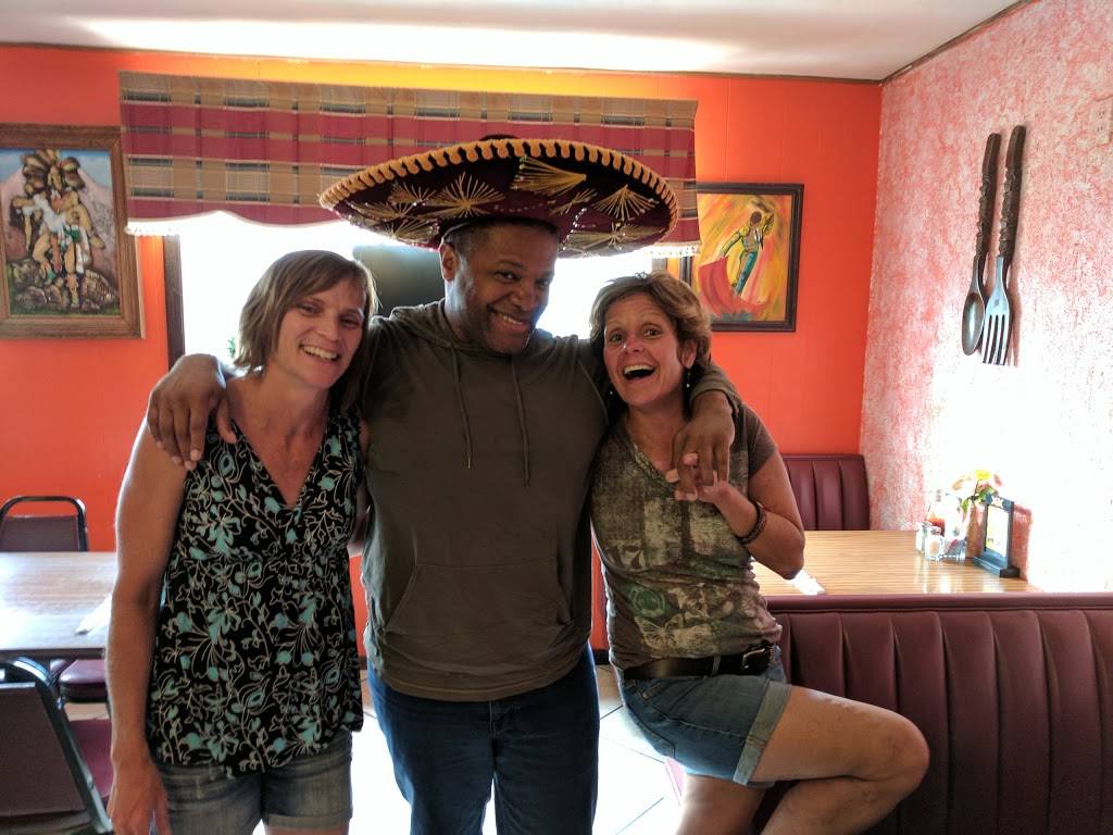 La Fiesta | restaurant | 107 W Main St, Sublette, IL 61367, USA | 8158499224 OR +1 815-849-9224