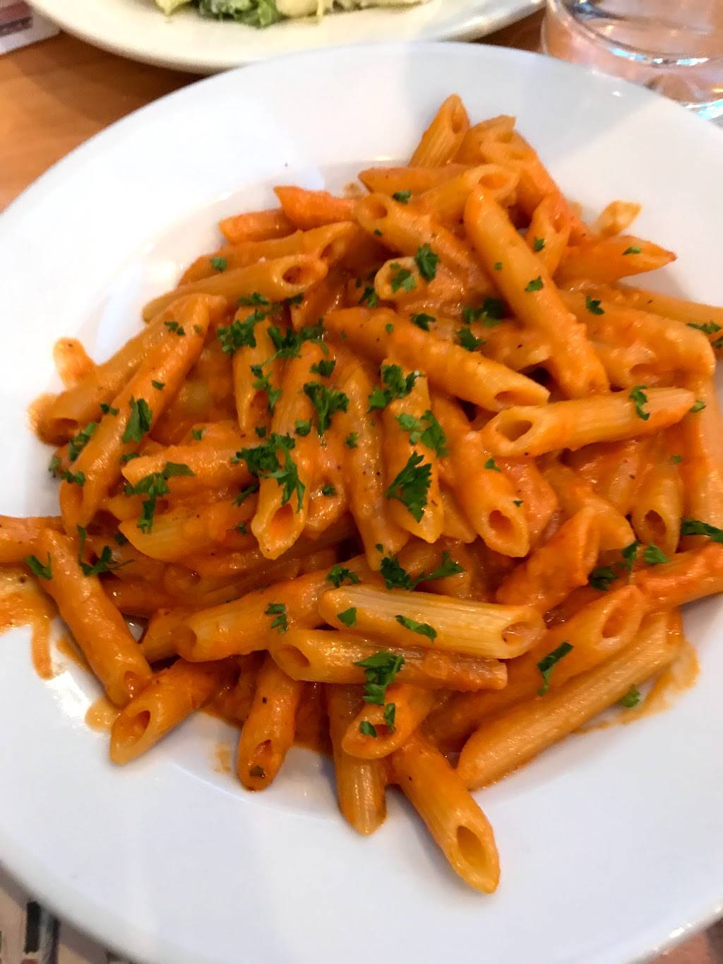 Valentinos | restaurant | 71-47 Kissena Blvd, Fresh Meadows, NY 11365, USA | 7185916464 OR +1 718-591-6464