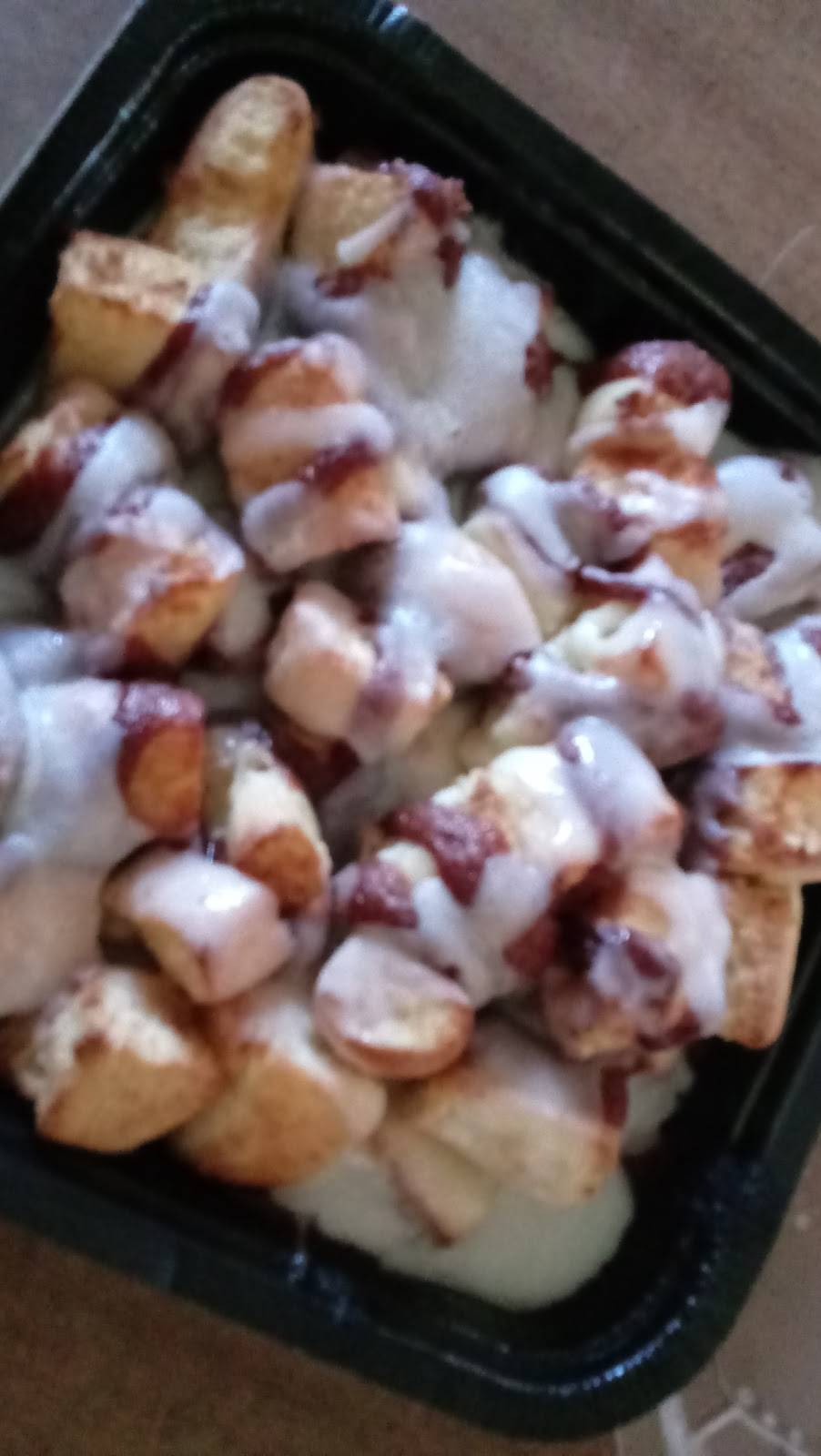 Little Caesars Pizza | meal takeaway | 1611 Veterans Ave, Vandalia, IL 62471, USA | 6182832300 OR +1 618-283-2300