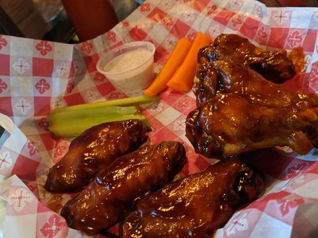 Bottle Rocket Bar and Grill | restaurant | 805 16th St, San Diego, CA 92101, USA | 6195397372 OR +1 619-539-7372