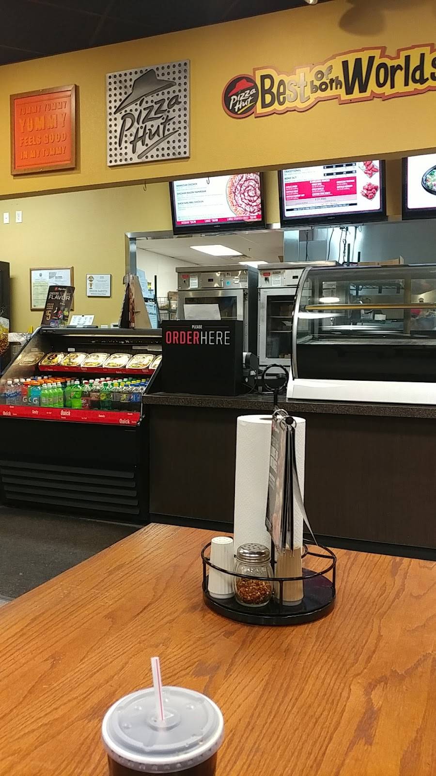 Pizza Hut | restaurant | 594 South State Highway 123, Seguin, TX 78155, USA | 8305495083 OR +1 830-549-5083