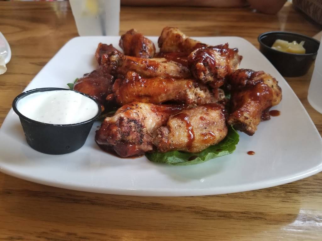 No Wake Bar and Grill | restaurant | 99 Kazimour Dr, Port Barrington, IL 60010, USA | 8473828866 OR +1 847-382-8866