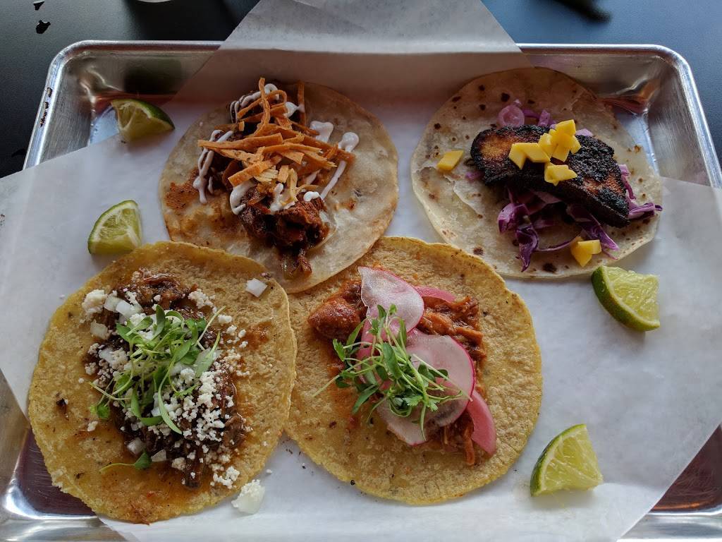 El Cotorro - Taqueria and Heladeria (craft tacos and ice creams) | restaurant | 111 Carlisle Blvd NE, Albuquerque, NM 87106, USA | 5055036202 OR +1 505-503-6202
