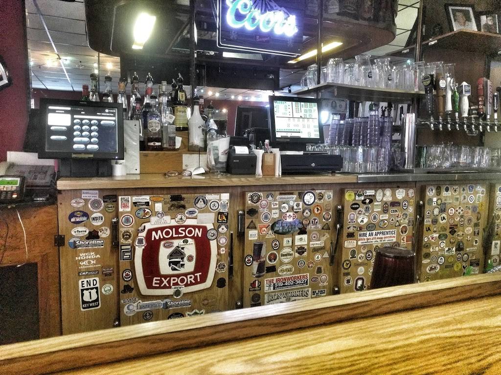 Antonios Pizza | restaurant | 443 Lyndoch St, Corunna, ON N0N 1G0, Canada | 5198621468 OR +1 519-862-1468