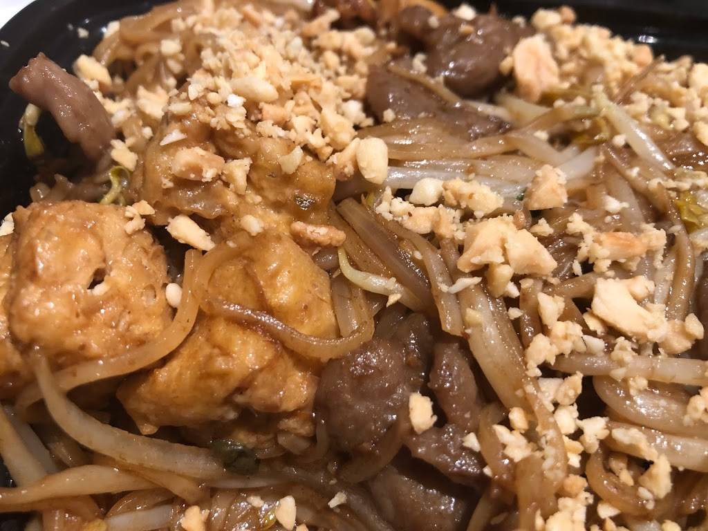 Thai Rice | meal takeaway | 1201 Britannia Rd W, Mississauga, ON L5V 1N2, Canada | 9058218999 OR +1 905-821-8999