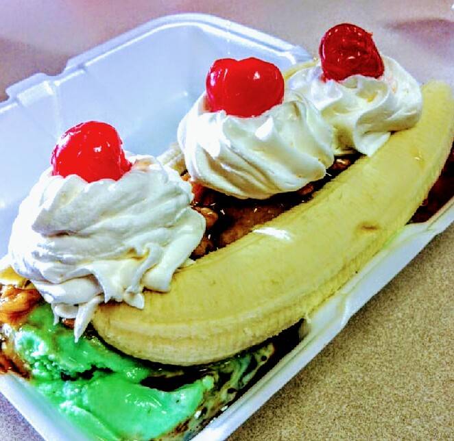 Ye Ole Fashioned Ice Cream & Sandwich Cafe- Mt. Pleasant | cafe | 1502 N Hwy 17, Mt Pleasant, SC 29464, USA | 8438493698 OR +1 843-849-3698