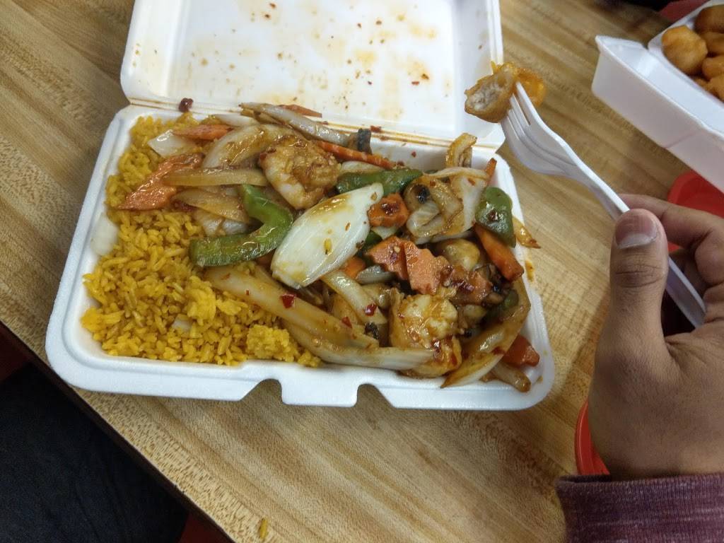 China House | restaurant | 10408 Atlantic Ave, Ozone Park, NY 11416, USA | 7188059200 OR +1 718-805-9200