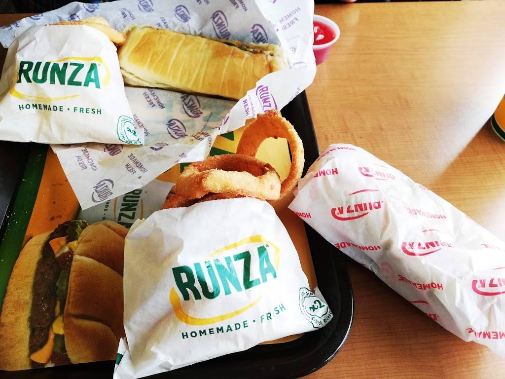Runza Restaurant | restaurant | 8920 Fort St, Omaha, NE 68134, USA | 4025716483 OR +1 402-571-6483