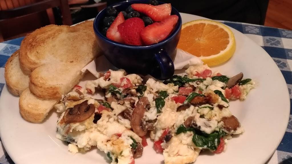 Perrys on Magnolia | restaurant | 234 Magnolia Ave, Larkspur, CA 94939, USA | 4159271877 OR +1 415-927-1877